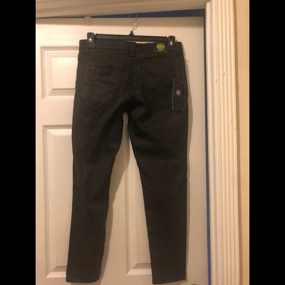 Black and green skinny pants